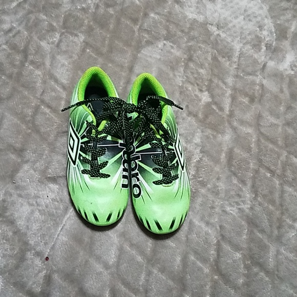 umbro cleats youth
